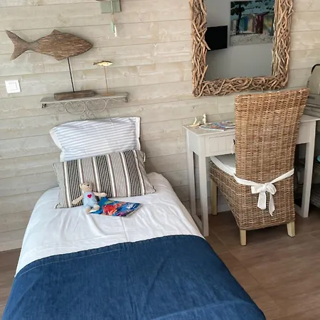 La Maison Au-dessus Des Voiles Pensión 3*