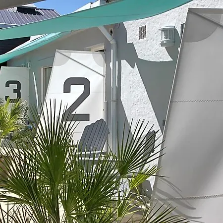 게스트하우스 La Maison Au-dessus Des Voiles 3*