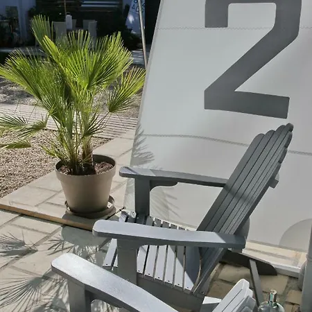 Bed & Breakfast La Maison Au-dessus Des Voiles 3*