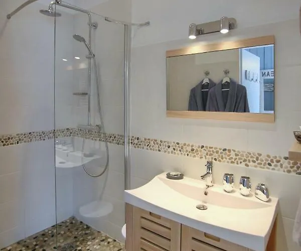 Gasthuis La Maison Au-dessus Des Voiles